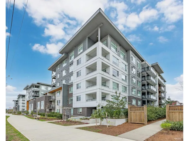 A319 20834 80 AVENUE, Langley, British Columbia V2Y3M4