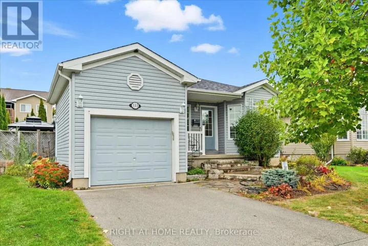 111 GRACEHILL CRESCENT, Hamilton (Freelton), Ontario L8B1A5
