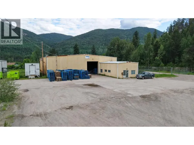 1795 Homegoods Road, Genelle, British Columbia V0G1G0