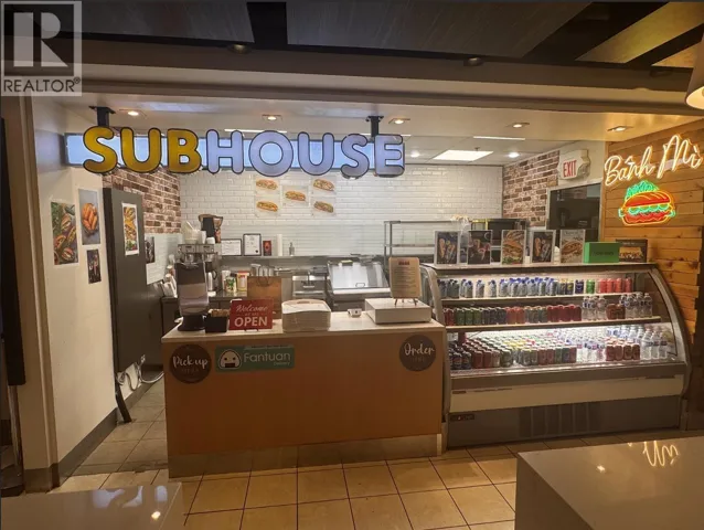 FC-18 555 W HASTINGS STREET, Vancouver, British Columbia V6B4N6