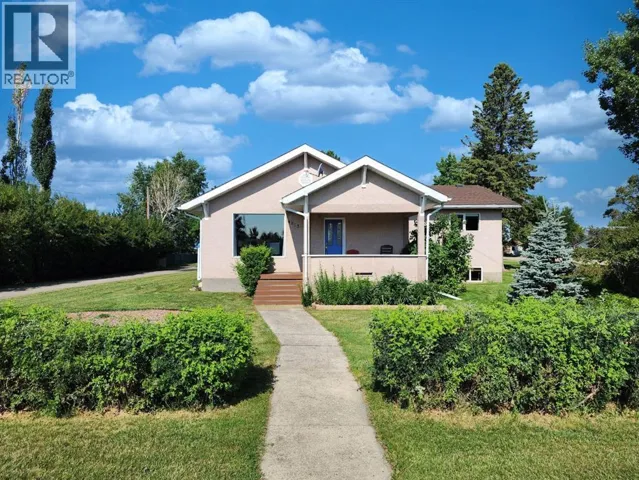 4813 4 Street W, Claresholm, Alberta T0L0T0