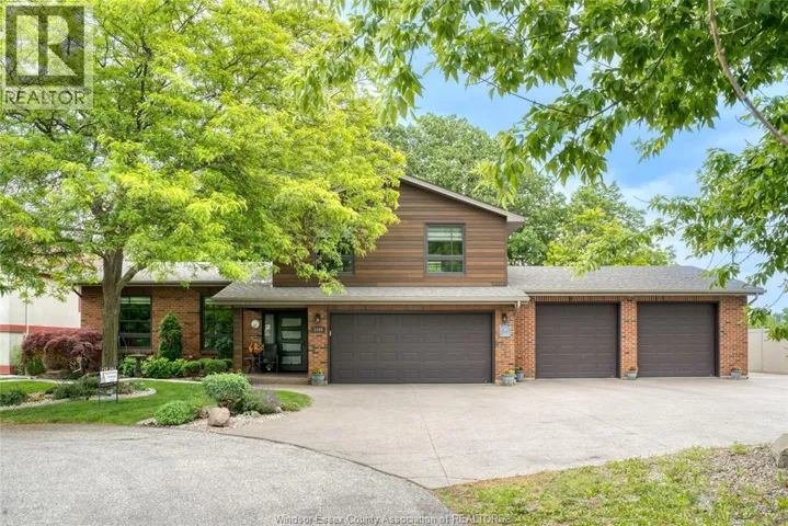 1190 JARVIS, Windsor, Ontario N8P1C9