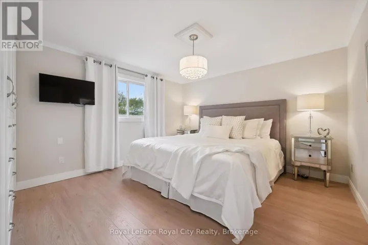 780