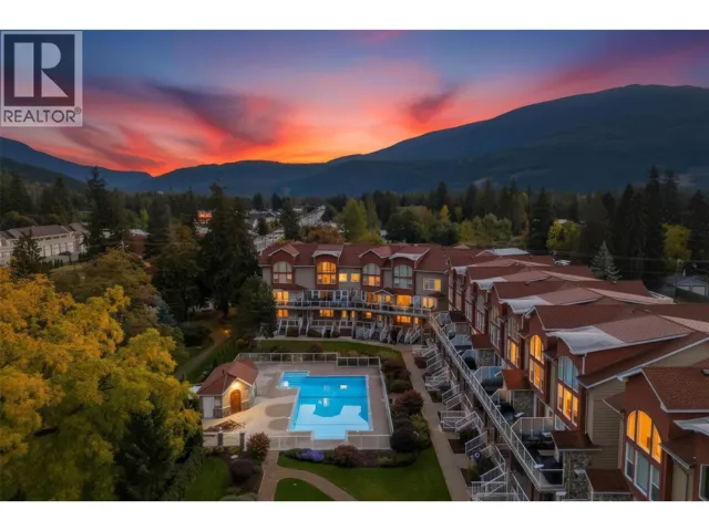 1130 Riverside Avenue Unit# 13, Sicamous, British Columbia V0E2V1