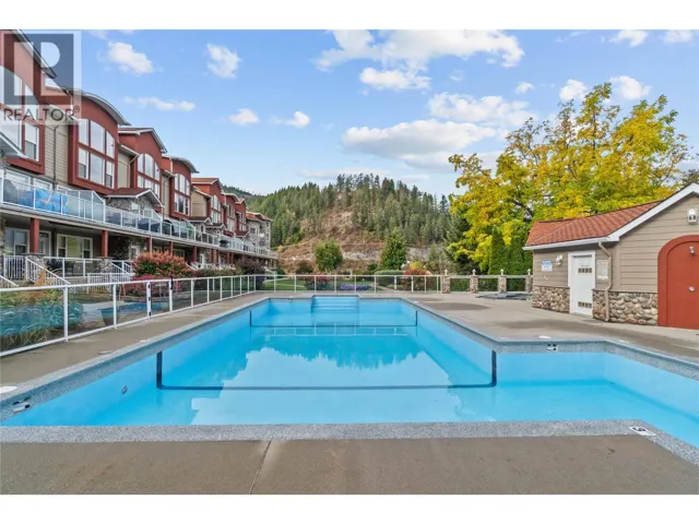 1130 Riverside Avenue Unit# 13, Sicamous, British Columbia V0E2V1