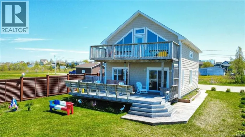 10 Rue de la dune Street, Caraquet, New Brunswick E1W1B5
