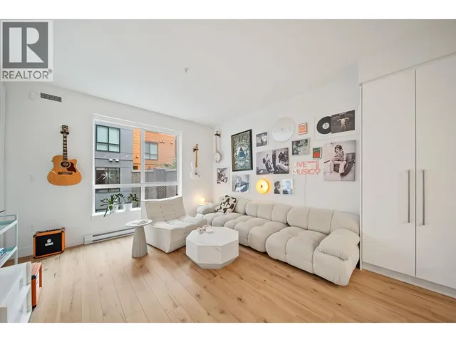 222 3131 MURRAY STREET, Port Moody, British Columbia V3H0L9
