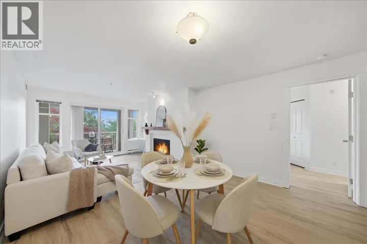 212 1428 PARKWAY BOULEVARD, Coquitlam, British Columbia V3E3L8