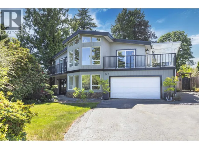 547 FAIRWAY DRIVE, North Vancouver, British Columbia V7G1Z5