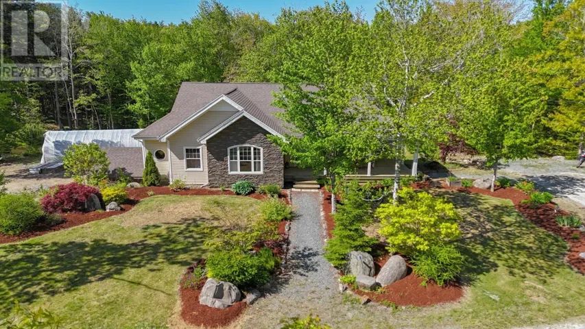 82 Lazy River Road, Conquerall Mills, Nova Scotia B4V6B4