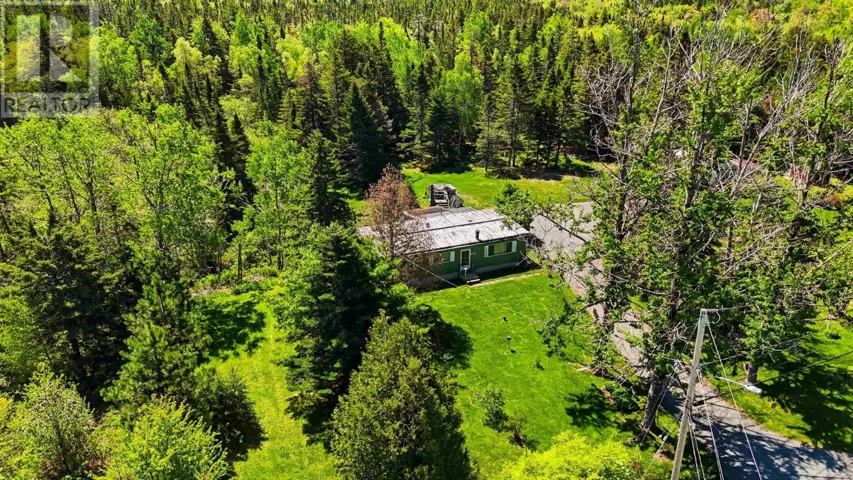 225 South Uniacke Road, South Uniacke, Nova Scotia B0N1Z0