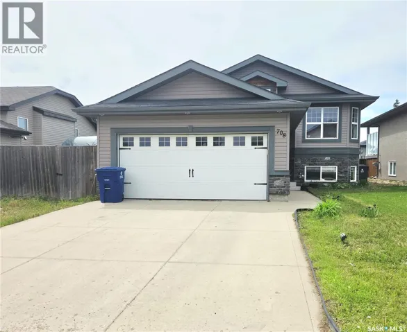 708 6TH AVENUE S, Martensville, Saskatchewan S0K2T0