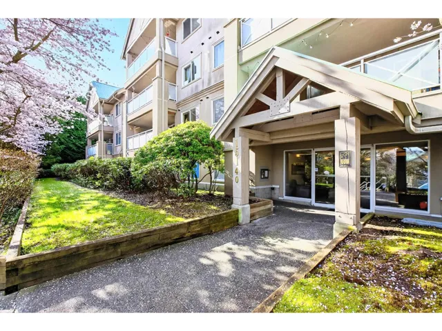 15140 29A AVENUE, Surrey, British Columbia V4P3B1