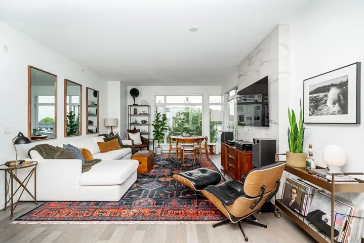 PH9 1333 WINTER STREET, White Rock, British Columbia V4B3Y2