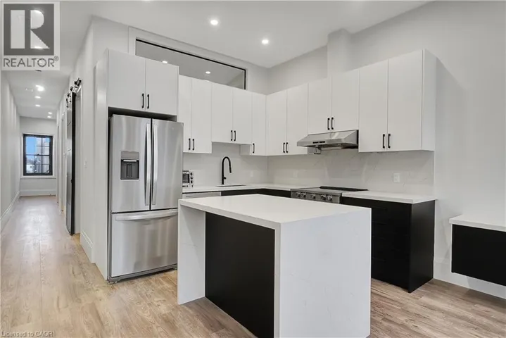 29 MAIN Street Unit# 201, Cambridge, Ontario N1R1V6