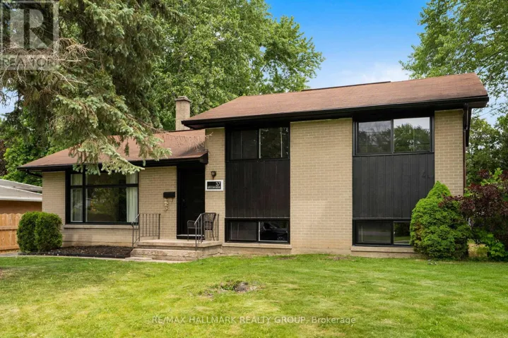 37 BROOKVIEW CRESCENT, Brockville, Ontario K6V4N9