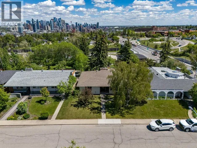 1738 Suffolk Street SW, Calgary, Alberta T3C2N2