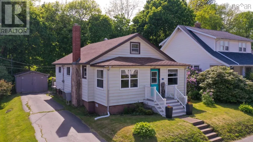 28 Park Street, Liverpool, Nova Scotia B0T1K0