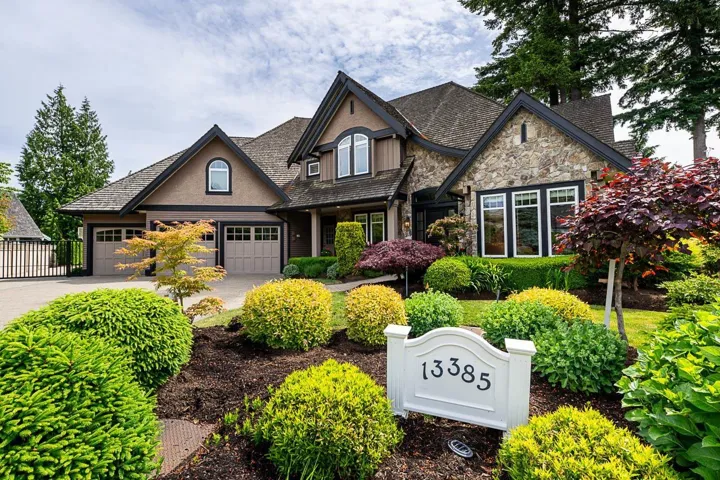 13385 23 AVENUE, Surrey, British Columbia V4A9S9