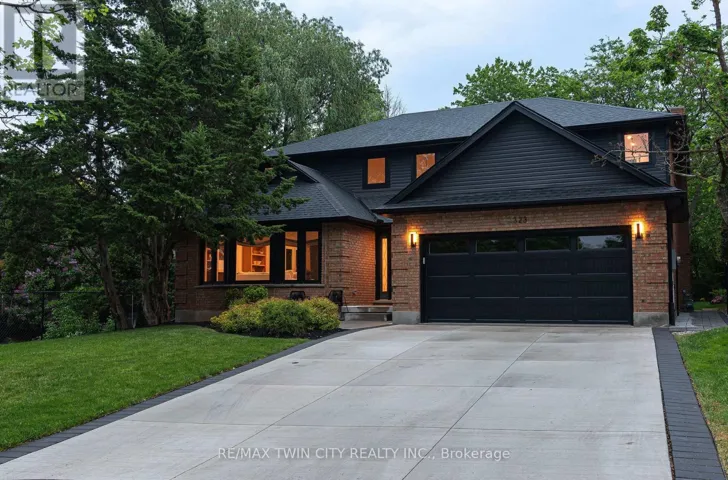 323 CALVINGTON PLACE, Waterloo, Ontario N2T1P9