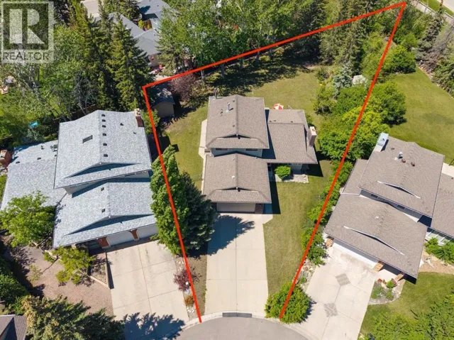243 Silvergrove Place NW, Calgary, Alberta T3B4T5