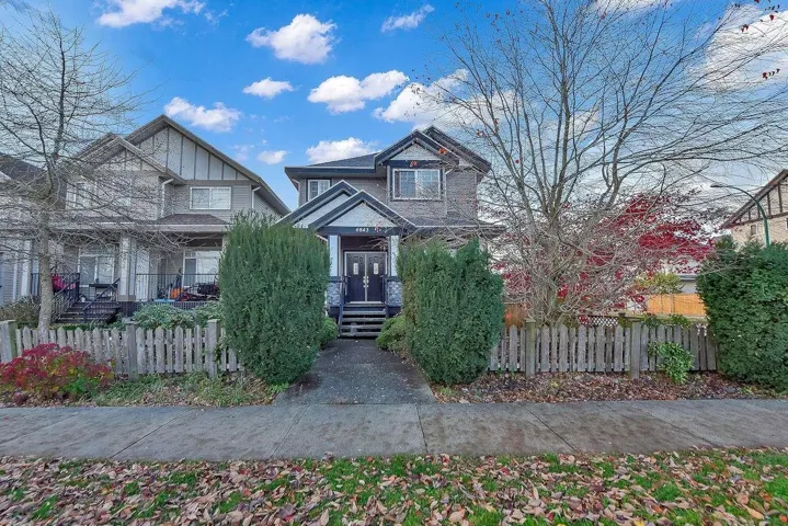 6843 192ND STREET, Surrey, British Columbia V4N0Z6