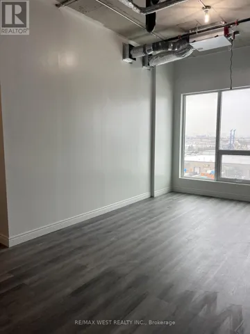 423 - 600 DIXON ROAD, Toronto (West Humber-Clairville), Ontario M9W1J1