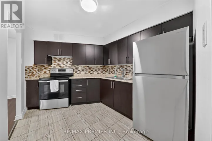 712 - 3555 DERRY ROAD, Mississauga (Malton), Ontario L4T1B2