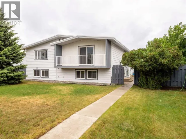 2, 269 Laval Boulevard W, Lethbridge, Alberta T1K4E2