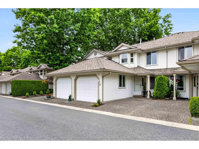 111 9045 WALNUT GROVE DRIVE, Langley, British Columbia V1M2E1