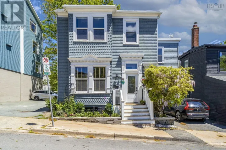 16 Victoria Road, Dartmouth, Nova Scotia B2Y2V6