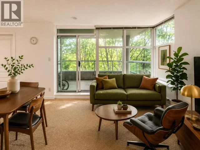 207 9262 UNIVERSITY CRESCENT, Burnaby, British Columbia V5A0A4