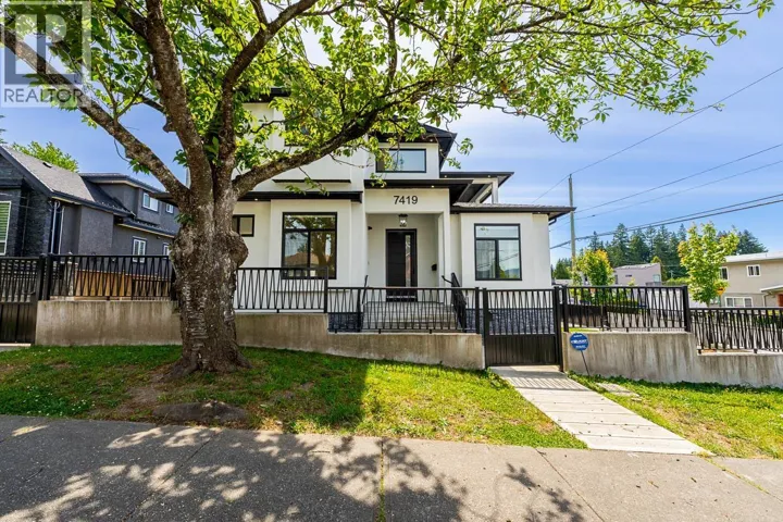 7419 1ST STREET, Burnaby, British Columbia V3N3S9