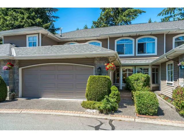 10 15273 24 AVENUE, Surrey, British Columbia V4A2H9