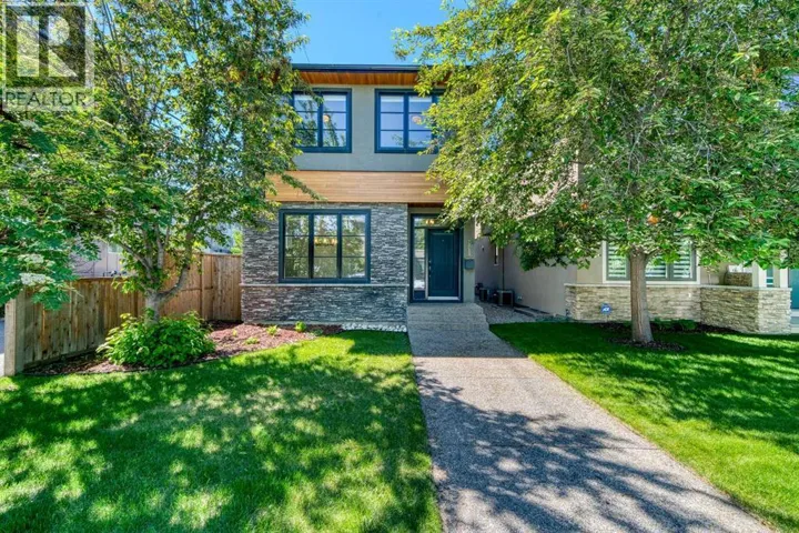 2013 1 Avenue NW, Calgary, Alberta T2N0B4