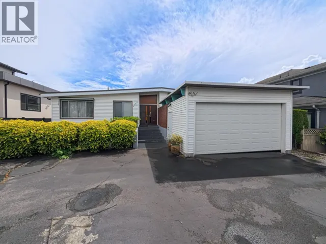 6762 NEAL STREET, Vancouver, British Columbia V6P3N5