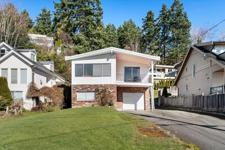 14667 W BEACH AVENUE, White Rock, British Columbia V4B2T9