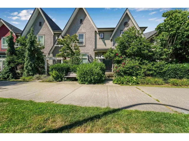 21065 80 AVENUE, Langley, British Columbia V2Y0J4