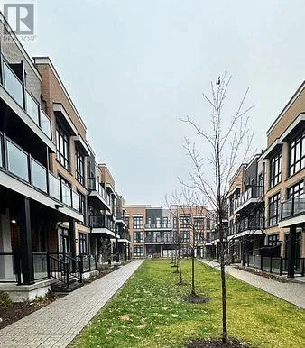10 - 2 PHELPS LANE, Richmond Hill (Oak Ridges), Ontario L4E1J4