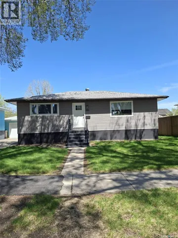 106 106 106th STREET W, Saskatoon, Saskatchewan S7N1Y8