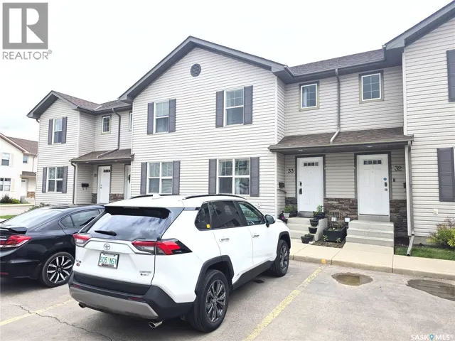 33 135 Pawlychenko LANE, Saskatoon, Saskatchewan S7V1K2