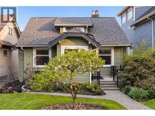 2273 E 2ND AVENUE, Vancouver, British Columbia V5N1G1