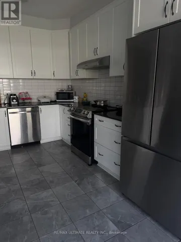 89 KINDRED ROW, Ottawa, Ontario K2S3A2