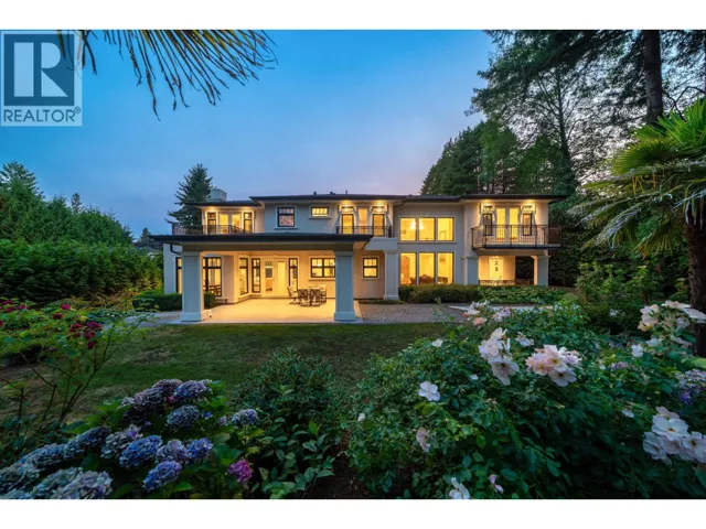 920 3RD STREET, West Vancouver, British Columbia V7T2J3