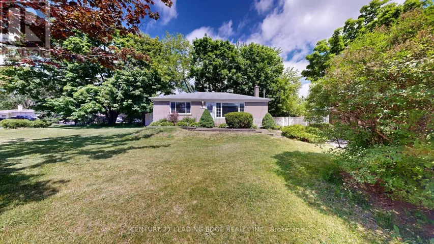 11 HILEY AVENUE, Ajax (Central West), Ontario L1S6H3