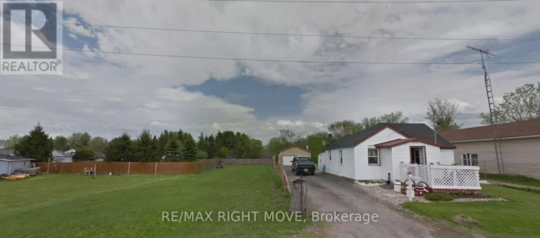 103 BAY STREET, Leeds and the Thousand Islands, Ontario K0H2N0