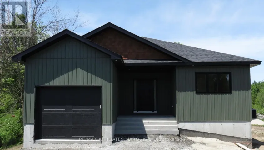 2542 MACGREGOR DRIVE, South Glengarry, Ontario K0C1E0