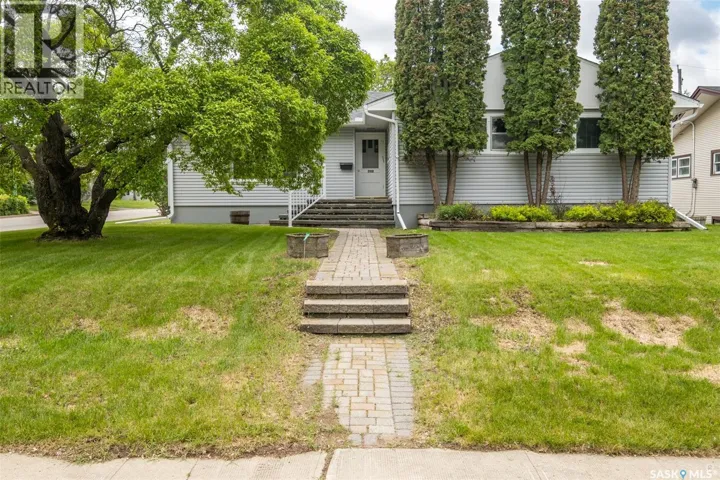 405 21st STREET W, Prince Albert, Saskatchewan S6V4J5