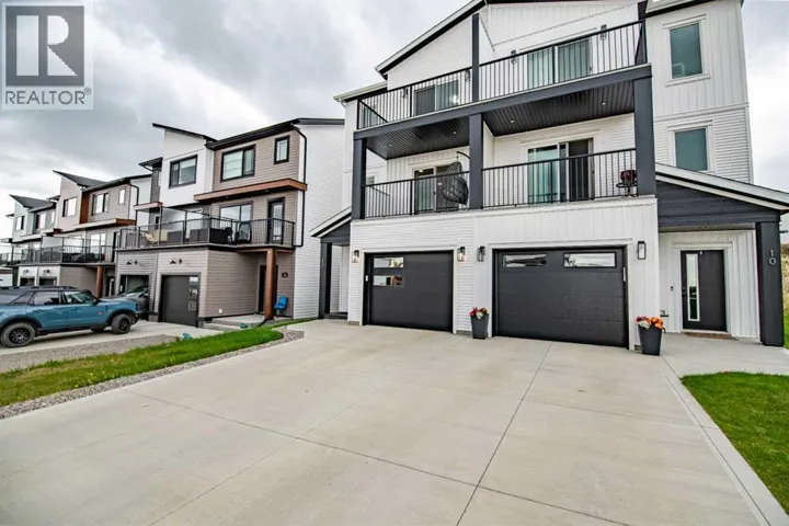 12 Vincent Gate, Sylvan Lake, Alberta T4S0V7