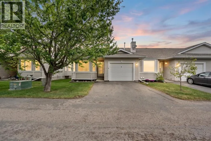 4, 16 Champion Road, Carstairs, Alberta T0M0N0